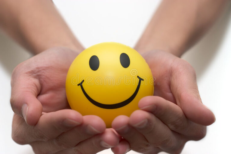 Los beneficios de Sonreír en el trabajo